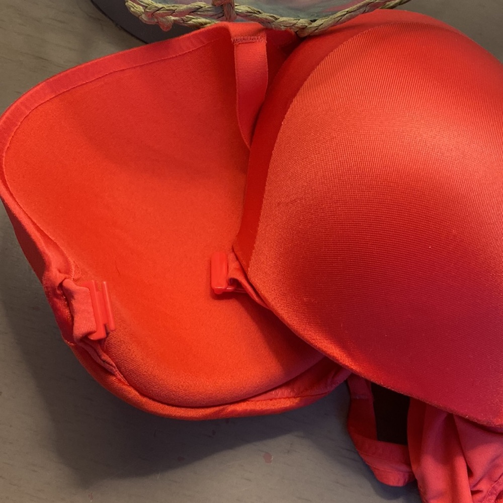 Victoria’s Secret Racerback Bra - Picture 3 of 4